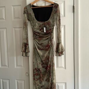 Floral flare sleeve backless mesh maxi dress